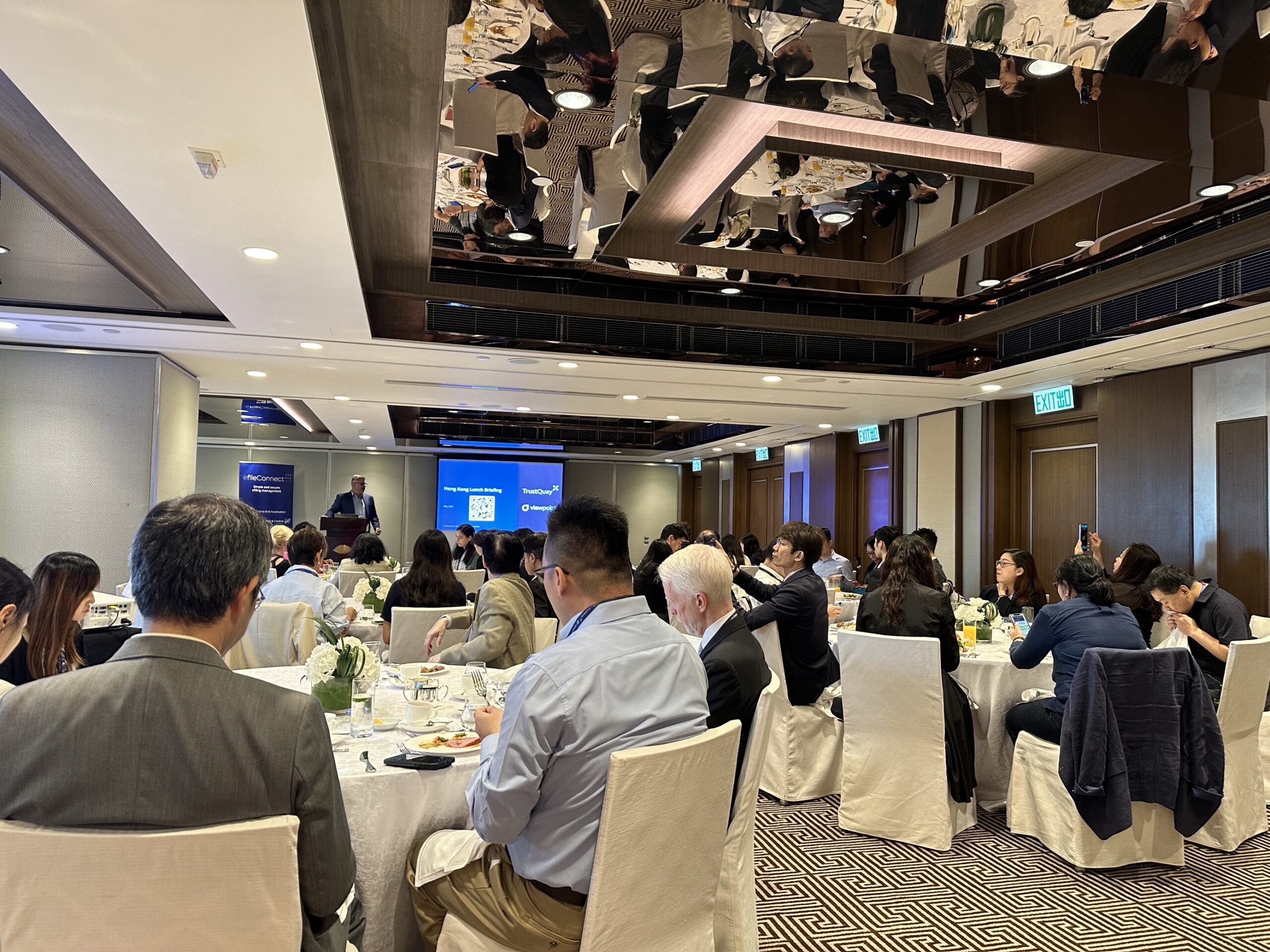 Hong Kong, Breakfast Briefing